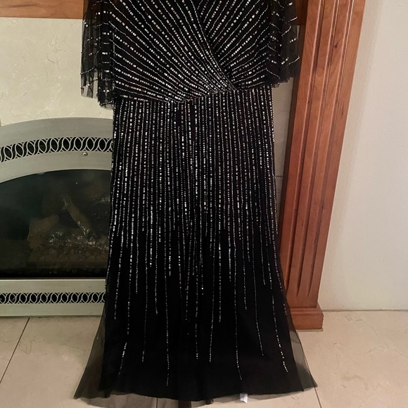 Adrianna Papell beaded black floor length dress 🖤 - Picture 2 of 3